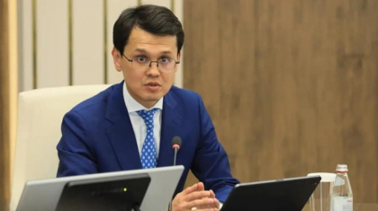 Цифрландыру министрі өзі сөйлеп жатқанда байланыстың қайта-қайта үзілуіне қатысты пікір білдірді