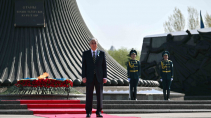 Президент соғыс жылдарында марқұм болған жауынгерлердің рухына тағзым етті