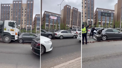 Астанада жүк көлігі үш бірдей көлікті соғып кетті