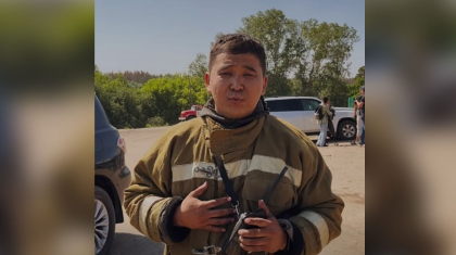 «Бізге адам өмірі маңызды»: өрт сөндіруші тұрғындардан жұмысқа кедергі келтірмеуді сұрады