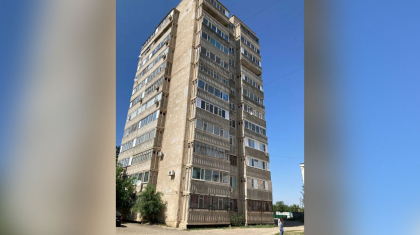Жұмбақ өлім: Ақтөбеде 19 жастағы студент 7 қабаттан құлап мерт болды