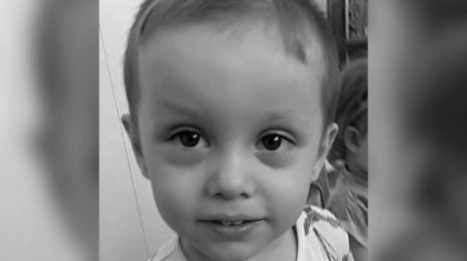 Туған әкесінің қолынан қаза тапқан 4 жасар бала өлімі: Ақтөбеде сот отырысы басталды