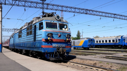 Енді 15 жастан асқан жасөспірімдер пойызбен жүру үшін ата-анасының сенімхатын алмайды