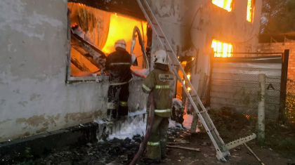 Заречный кентінде тұрғын үй өртеніп, екі адам зардап шекті