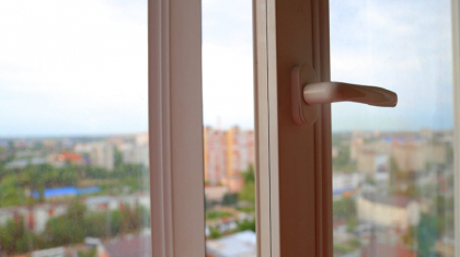 Астанада биіктен құлап көз жұмған жасөспірімнің туыстары мәлімдеме жасады