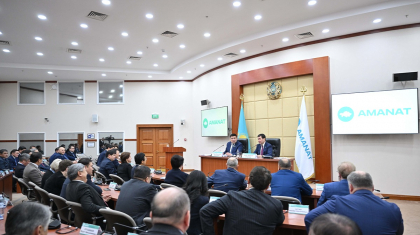 Мәжілісте «AMANAT» партиясы фракциясының депутаттары республикалық бюджет жобасын қарады