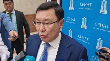 Ішкі істер министрі Талдықорғанда қыз зорлаған полицей үшін кешірім сұрай ма?