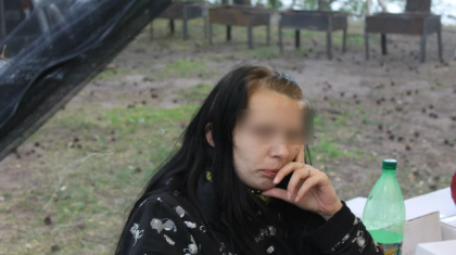 Бірнеше ай бойы балаларының мәйітімен бірге тұрған әйел ұсталды