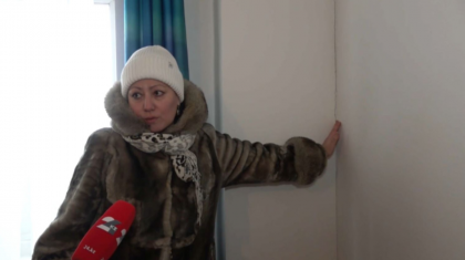 «Шатырынан су сорғалап тұр»: Петропавлда мемлекеттік бағдарлама бойынша салынған үйдің сапасы сын көтермейді