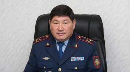 Қыз зорлады деп айыпталған бұрынғы полиция бастығы сот залынан ауруханаға жеткізілді