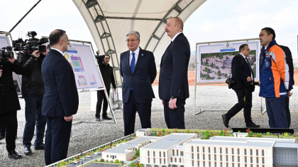 Қазақстан мен Әзербайжан президенттері Физули қаласындағы орталық аурухананың құрылыс алаңымен танысты