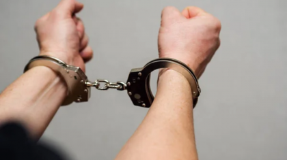 Атырауда бір жыл бойы бірнеше адамды түрлі тәсілмен алдаған күдікті ұсталды