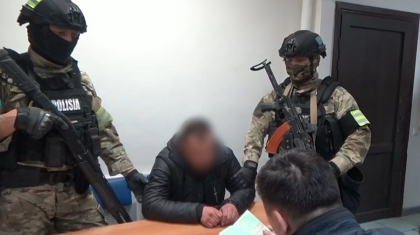 Алматыда бес жыл бойы іздеуде жүрген екі қылмыскер Түркиядан қайтарылды
