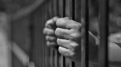 Алматыдағы балалар алаңында ер адамның мәйіті табылды