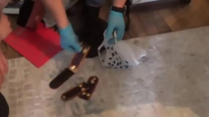 Шымкентте үш алаяқ ұсталды: олар полиция формасын киіп, ақша бопсалаған