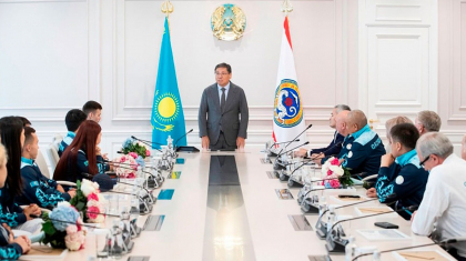 Пәтер, актокөлік және 5 млн теңге: Алматы әкімдігі Олимпиада жүлдегерлерін марапаттады