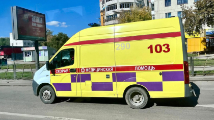 Өскеменде дәрігерлер аударылған КамАЗ ішінде 13 сағат бойы жатқан жүргізушіні өлімнен аман алып қалды