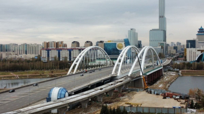 Елордада Есіл өзенінің үстінен өтетін LRT аспалы көпірінің құрылысы аяқталды