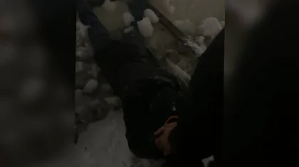 Астанада ер адам өзен үстімен жүремін деп мұз астына түсіп кетті
