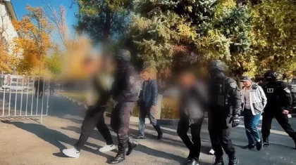 Шымкентте жоқ брендтік заттарды қомақты ақшаға сатқан алаяқтар ұсталды