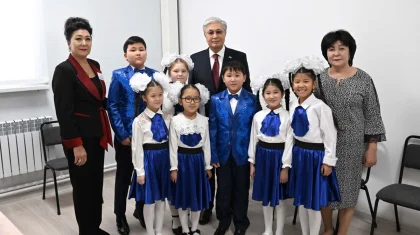 Президент Ескелді би ауылындағы мәдениет үйіне сыйлық тарту етті