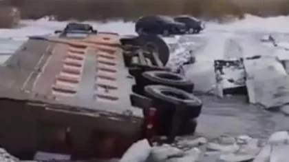 СҚО-да астық тиелген жүк көлігі өзенге түсіп кетті