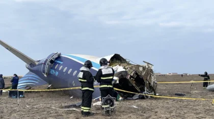 Ақтаудағы ұшақ апаты: Azerbaijan Airlines қаза тапқандардың отбасына қанша өтемақы төлейді