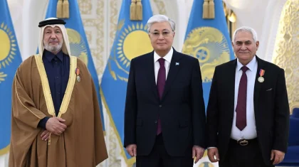 Тоқаев Халықаралық ауыр атлетика федерациясының президентін орденмен марапаттады