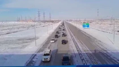 Ақмола облысында аязды күні 6 мыңнан астам автокөлік жолда қалған