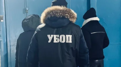 Оралда студенттерді бопсалады деген күдікпен қыздар ұсталды (ВИДЕО)