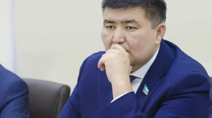 «Үкімет халыққа, орта және шағын бизнеске салмақ түсірмеуді ойлауы керек»: депутат құн салығына қатысты президент шешіміне пікір білдірді