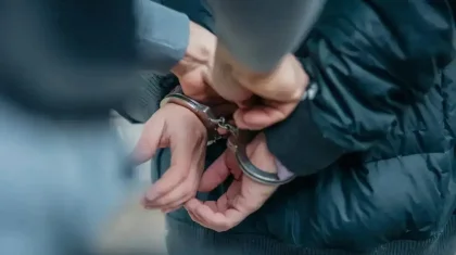 ШҚО-да екі студентті бопсалап, несие алуға мәжбүрлеген күдікті ұсталды