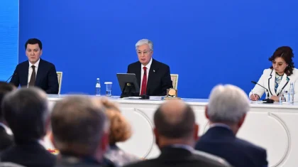Тоқаев «тарихи еңбегі» жоқ адамдардың атына көше беруді қою керек дейді