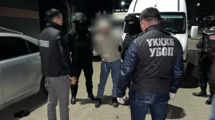 БҚО-да «бойжеткен» желі арқылы танысқан адамдардан 3 млн теңге бопсалаған