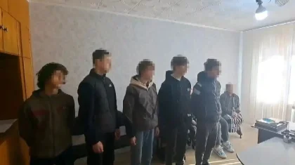 Теміртауда қарт кісінің үйіне баса-көктеп кіріп, аяусыз ұрып-соққан жасөспірімдер қамалды