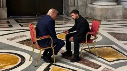 «Ресей әлдеқайда үлкен әрі қуатты»: Трамп Ватиканда Зеленскиймен не туралы сөйлескенін айтты