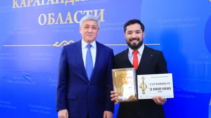 Кәсіби мереке: Қарағандыда 25 өнер иесіне облыс әкімінің сыйлығы табысталды