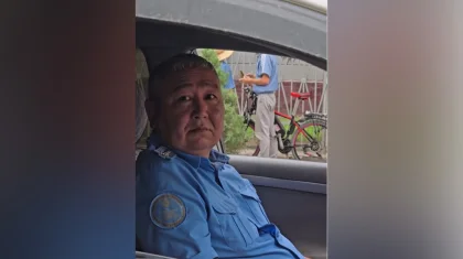«Бүкіл өмірі көз алдынан өтті»: қауіпсіздік белдігін тақпаған полицей желіде қызу талқыланды (ВИДЕО)