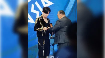 «Аванс деп білемін»: Димаш Құдайберген Қырғызстанның Халық әртісі атанды