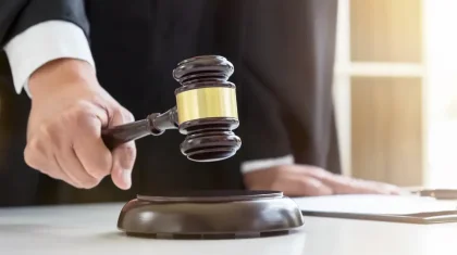 Астанада ХҚКО қызметкері әріптестерінің көз алдында сотталды