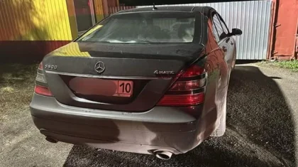 Mercedes-Benz көлігін ұрлап, полициядан қашқан: Қостанайда бозбала достарымен бірге ұсталды