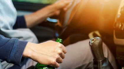 Жаңаөзенде көлігін басқа біреуге беріп тұрған әйел 20 тәулікке қамалды