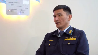 «Үлкен сабақ болды»: әріптестерін балағаттап, желі жұлдызына айналған ҚТЖ қызметкері сұхбат берді (ВИДЕО)