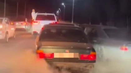 Таразда қауіпті автошеру: жол ережесін бұзған жүргізушілер ұсталды