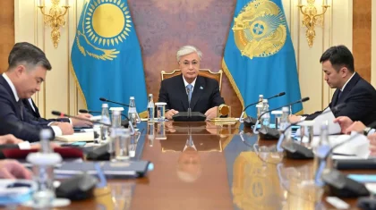 Тоқаев Ақордаға жауапты шенеуніктерді жинап алып, экономиканың қазіргі жай-күйін талқылады