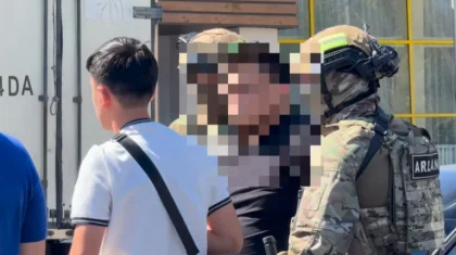 Жетісу облысында ерлі-зайыпты вейп сатамын деп полицейлерге ұсталып қалды