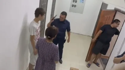 Ақтауда ер адам 13 жастағы баланы ойыншыққа бола аяусыз соққыға жықты