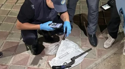 Ақтауда мылтық асынып, көше кезіп жүрген ер адам жұрттың зәресін алды