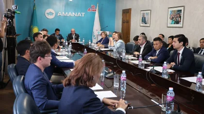 Алматылық партия мүшелері президент жолдауындағы стратегиялық бағдарларды талқылады
