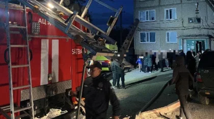 Сәтбаевта төрт адам үйімен бірге өртеніп кете жаздады